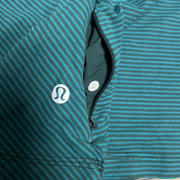 Lululemon Long Sleeve Fitted Top | Size 2 - Picture 4 of 5